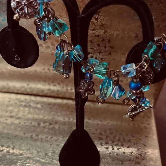 Artisan Crafted Aqua blue multi crystal Lariat necklace with matching Bracelet - Picture 12 of 13